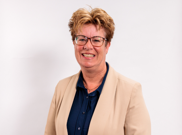 Jacqueline Hummel Jacqueline Hummel - Backoffice