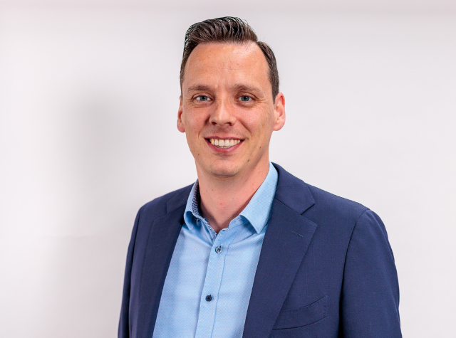 Paul Verhagen - Sales Director Paul Verhagen - Sales Director